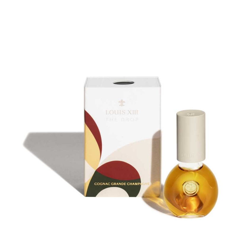 "The DROP" in Sand Louis XIII Cognac Rémy Martin "The DROP" in Sand Louis XIII Cognac Rémy Martin